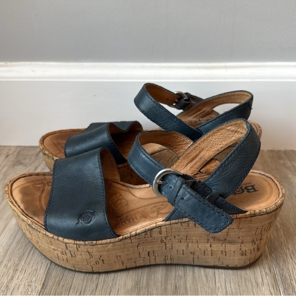 Born Platform Wedge Sari Sandals - Picture 1 of 8